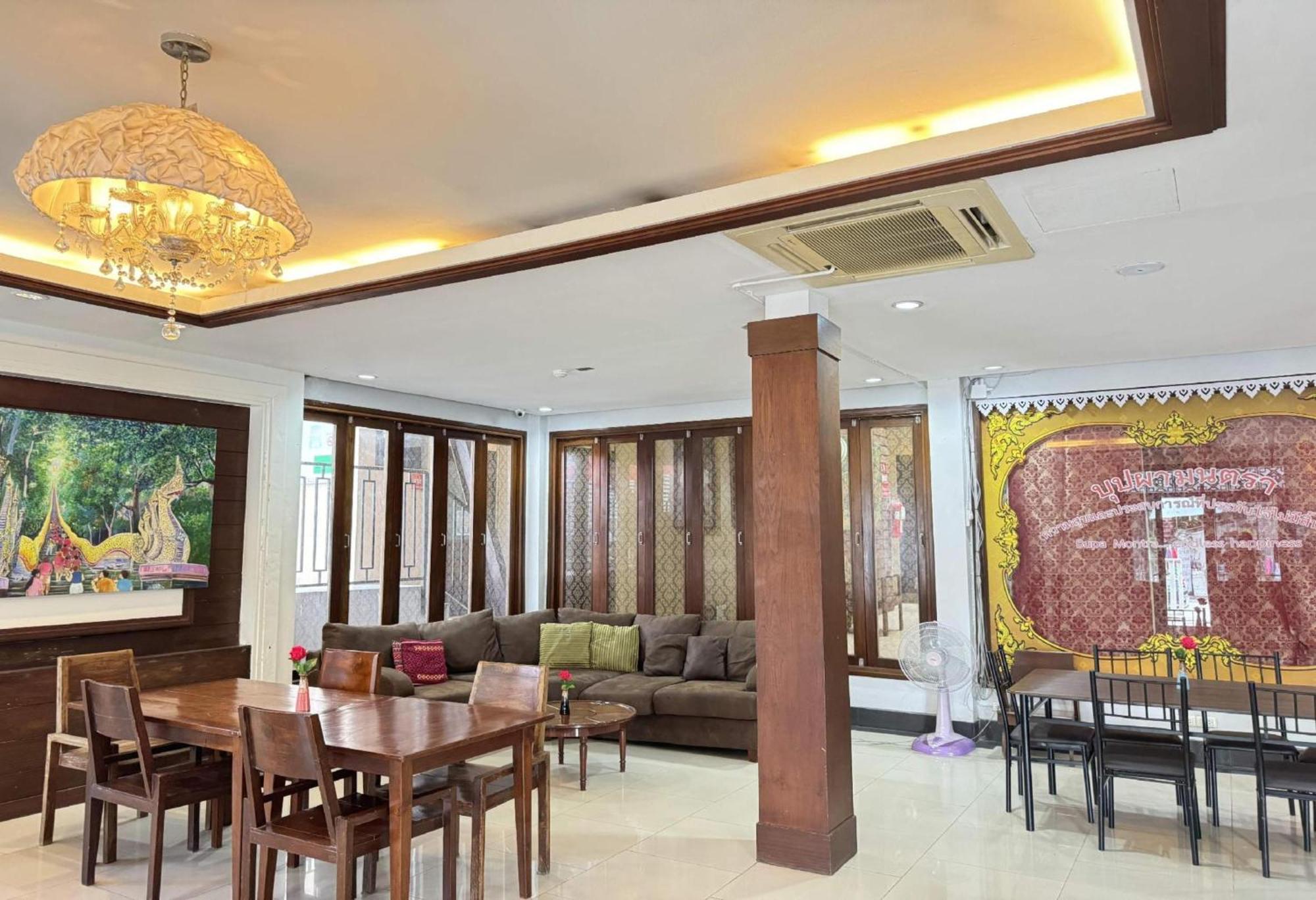 Collection O Bupamontra Chiangmai Hotel Chiang Mai Luaran gambar